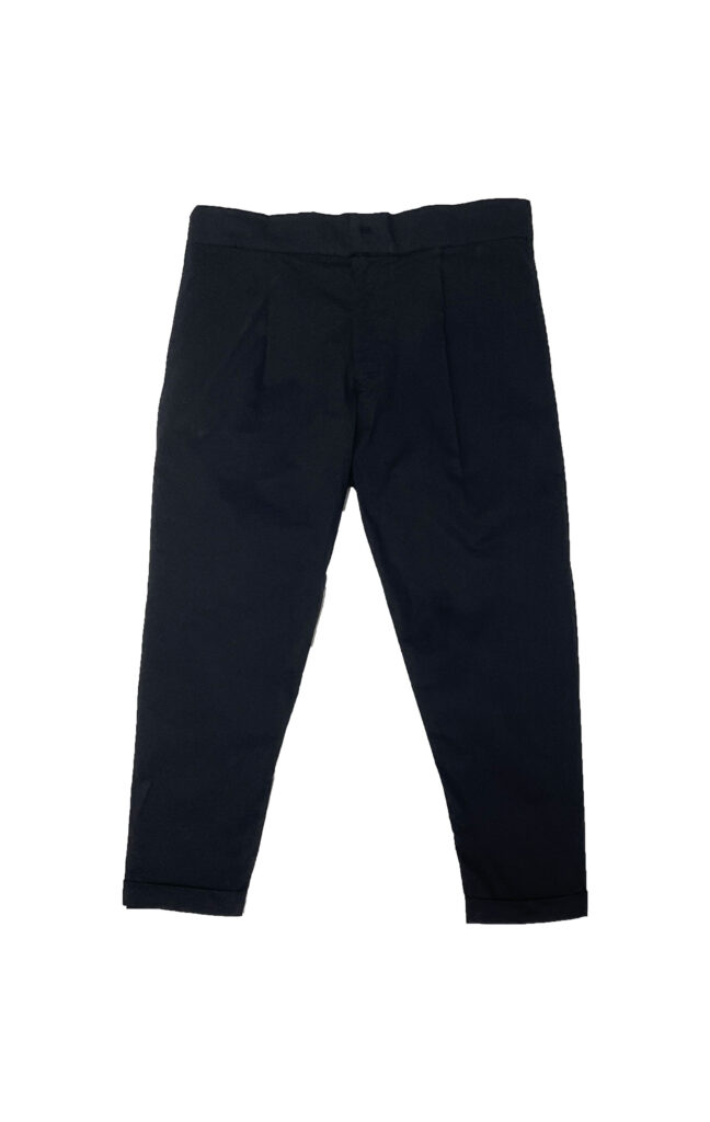 Classic Neatly tailored trousers in black